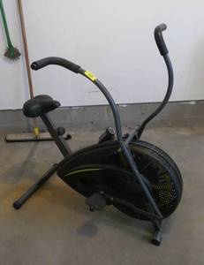 lot 68 image: Exercise bike