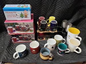 Coffee Cups, Peanuts Mugs, Christmas Mugs and Carriers