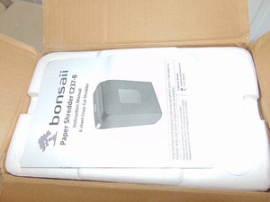 lot 14 image: Bonsaii Paper Shredder for Home Use,6-Sheet Crosscut Paper and Credit Card Shredder for Home Office with Handle for Document,Mail,Staple,Clip-3.4 Gal Wastebasket(C237-B)