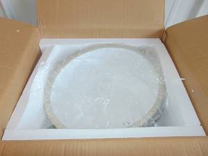lot 66 image: Swiss Madison SMUM629 Plaisir Collection SM-UM629 16.5 Oval Under-Mount Bathroom Sink NEW