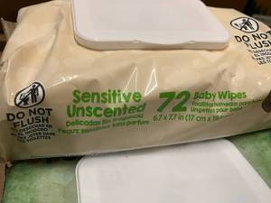 lot 28 image: Baby Wipes