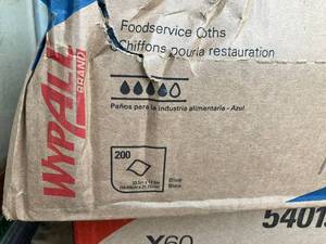 lot 128 image: Wypall Wipes