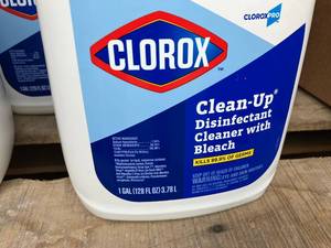 lot 131 image: Clorox Clean-Up Disinfectant