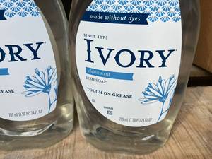 lot 118 image: Ivory Dish Soap