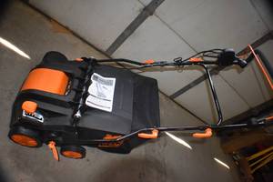 Dehatcher and Scarifier