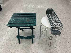 Feeder, Stool & Small Collapsible Table