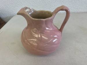 Redwing Pitcher
