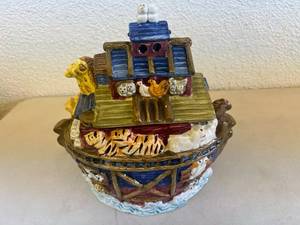 Bico China Cookie Jar