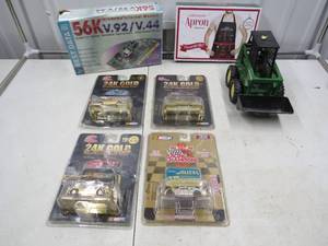 Mixed Lot of Collectible Toys and Giftable Items