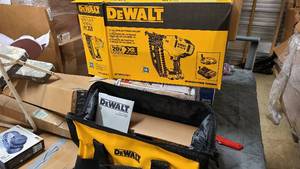 New DeWalt 16Ga Angled Finish Nailer