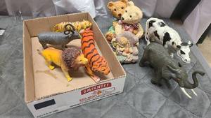 Vintage animal toys