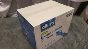 Alura Nitrile Examination Gloves Medium Powder Free
