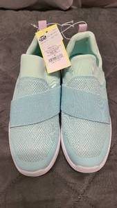 Size 4 Womens running shoes