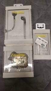 Portable device ear buds and carrying cases