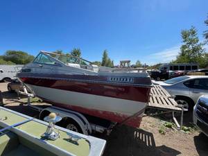 1988 Celebrity Boat - 22ft