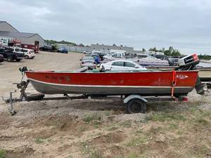 1976 Lund fishing Boat