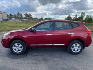 2013 Nissan Rougues S - AWD