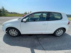 2010 Volkswagen Golf 2.5L PZEV - MANUAL