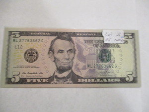 2 - Uncirculated Consecutive # $5 Series 2013 Notes. Very Crisp