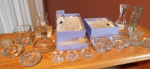 lot 17 image: Collectible Crystal Glass NAMBE, Lotus Flower Crystal Candle Holder 2pc Set Glass Decor Votive Tea Light