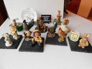lot 49 image: Collectible Figurines