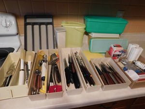 lot 76 image: Household Kitchen Gadgets Utensils Trays Etc