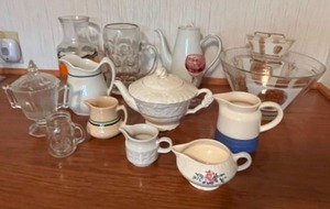 lot 86 image: Household Kitchen Entertaining Service Porcelain Glass Pottery Etc