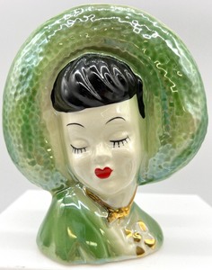 lot 71 image: Circa 1950s Vintage Lady Head Vases - Lusterware