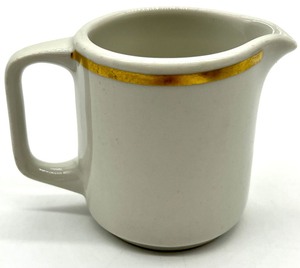 lot 101 image: Vintage Miscellaneous Hotel Wears - Royal Doulton, Rosenthal, Atomac, and More