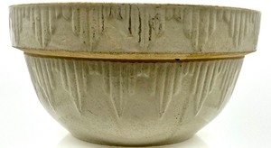 lot 80 image: Vintage R.R.P CO. ROSEVILLE USA STONEWARE Crock & STONEWARE Picket Fence Pottery Ceramic Dough Bowl