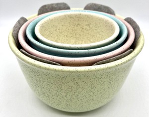 lot 130 image: Rare Vintage BAUER POTTERY Speckled Nesting Bowls