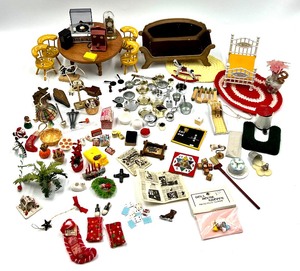 lot 136 image: Huge Vintage Lot of Miniature Doll House Furniture, Decor and more
