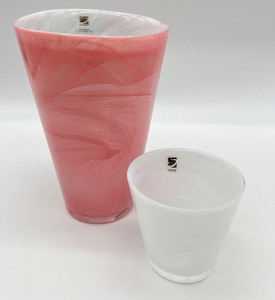 lot 15 image: SEA GLASBRUK Art Glass Vases - Kosta Sweden