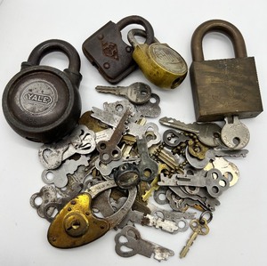 lot 24 image: Vintage Variety of Padlocks and Keys