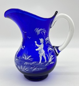 lot 32 image: Vintage Mary Gregory Hand Painted Pitcher