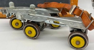 lot 164 image: Antique NATIONAL SCHOOL SLATE Co. Natural Slate Chalkboard Chalk & Roller Skates