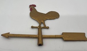 lot 193 image: Vintage BUBBLE GLASS Rome Souvenir Picture, Schmid Littles Miniature, Weathervane, Clock, Sharpener