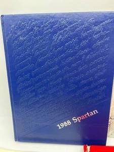 lot 194 image: Vintage YEARBOOKS  Spartan Orono Highschool 1988-1990 & Junior High Booklet