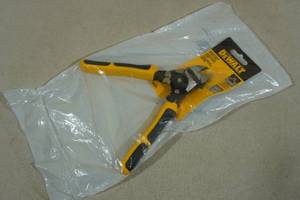 lot 20 image: DeWalt Compound Action Diagonal Pliers