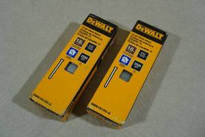 lot 21 image: 2 2500 Packs DeWalt 18 GA Brad Nails