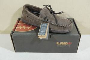 lot 111 image: Lamo Mens Moccasin Slippers  -Size 11, Chocolate