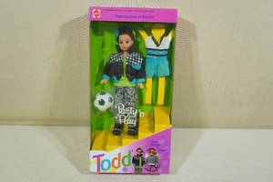 lot 141 image: Vintage Twin Brother of Stacie, Todd Doll