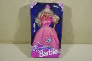 lot 142 image: Vintage Superstar Barbie