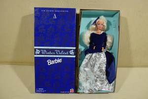 lot 143 image: Vintage Avon Exclusive Special Edition Winter Velvet Barbie