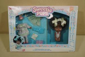 lot 147 image: Vintage Playskool Sweetie Pops Dress-Up Doll