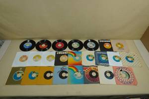 lot 184 image: Assorted 45 Records - ABBA, Blondie, Bee Gees, Culture Club, Donny Osmond
