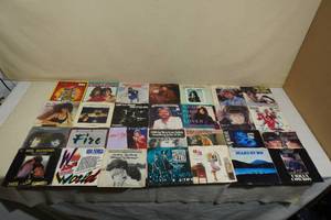 lot 186 image: Assorted 45 Records - Soundtracks, Pointer Sisters, Streisand, Olivia Newton-John
