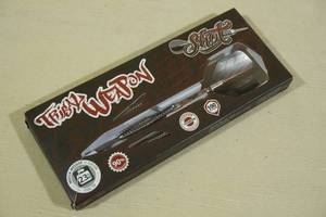 lot 193 image: Shot Tribal Weapon 23gm Steel tip Dart Set