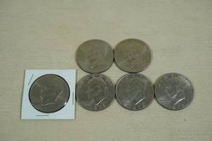 lot 201 image: 6 US Eisenhower Dollar Coins