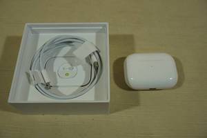 lot 216 image: Apple AirPods Pro 1st Generation Earbuds